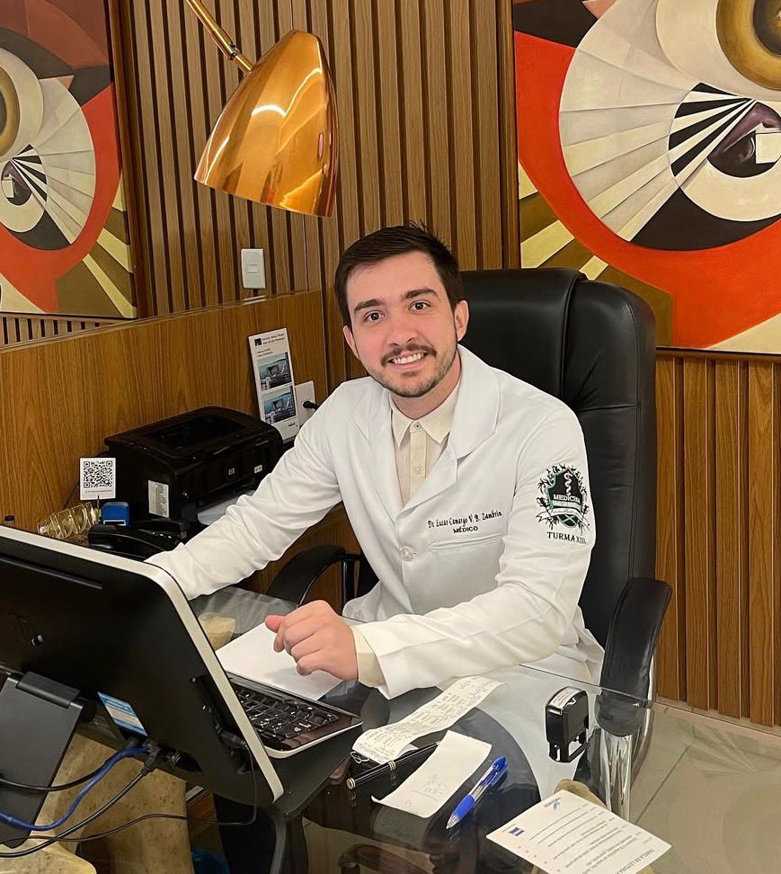 Dr. Lucas Camargo Vilas Boas Zambrin